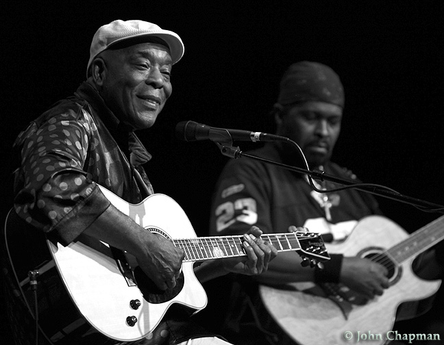 BuddyGuy2011-09-28VanDuzerTheatreArcataCA (3).jpg